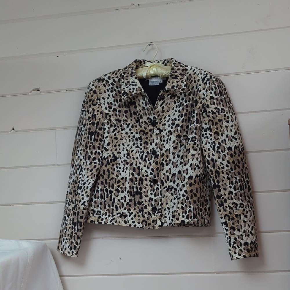 Maggy London Brown and Black Blazer with Structured Silhouette